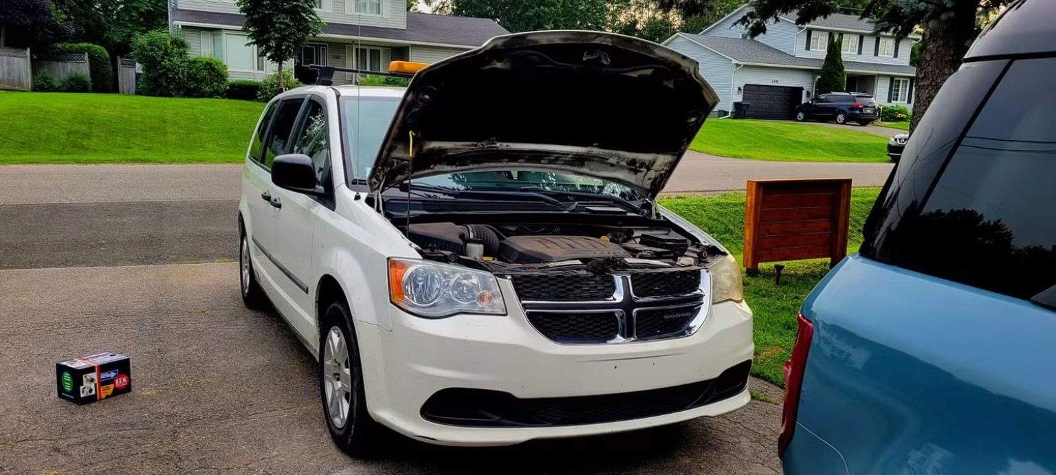 Mobile automotive repair in a customer's driveway